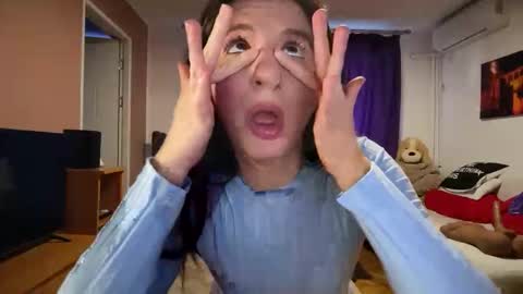 Rose online show from 03-07-26, 11:29