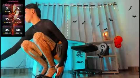 jullian online show from 10-28-25, 03:10