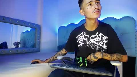 jullian online show from 02-06-26, 01:36