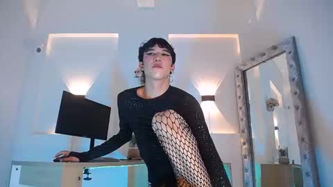 jullian online show from 05-19-26, 08:04