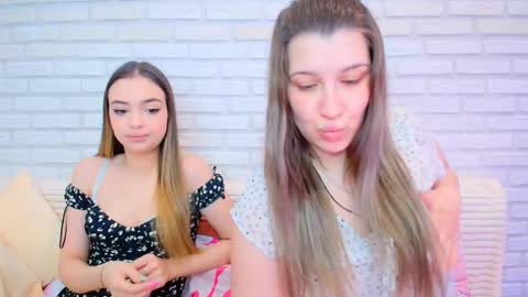 Snapshot of jullymood chatting on 02-21-26, 07:31 DoubleCherry online show from 02-21-26, 07:31