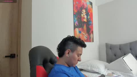 Julya Smith online show from 05-22-26, 02:01