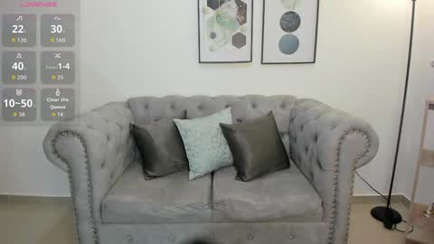 July Adams online show from 04-10-26, 08:30