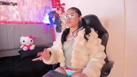 june__moon online show from 05-31-26, 03:58