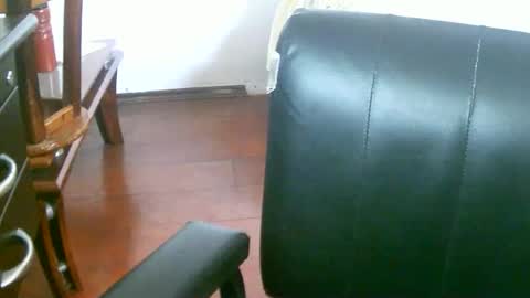 Mia online show from 05-24-26, 03:50