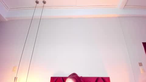 Jupiter Fox online show from 02-04-26, 01:33