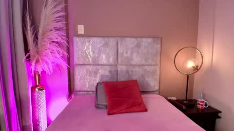 Jupiter Fox online show from 04-15-26, 12:39