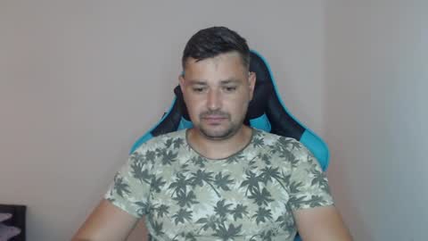 Alex online show from 06-08-26, 11:32