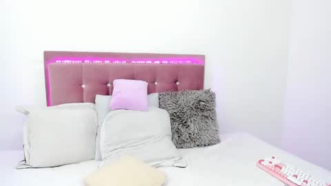  Isa y Luci  online show from 12-20-24, 04:57