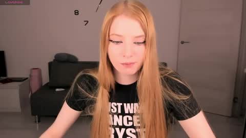 Snapshot of just_jessy_meow chatting on 05-10-26, 06:35 JESSY online show from 05-10-26, 06:35