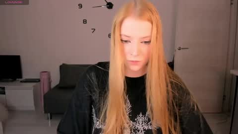 Snapshot of just_jessy_meow chatting on 05-11-26, 07:44 JESSY online show from 05-11-26, 07:44