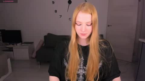Snapshot of just_jessy_meow chatting on 05-21-26, 08:38 JESSY online show from 05-21-26, 08:38