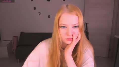 Snapshot of just_jessy_meow chatting on 06-11-26, 08:07 JESSY online show from 06-11-26, 08:07