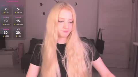 Snapshot of just_jessy_meow chatting on 06-16-26, 07:38 JESSY online show from 06-16-26, 07:38
