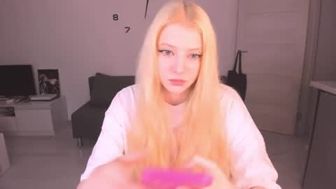 Snapshot of just_jessy_meow chatting on 06-24-26, 07:35 JESSY online show from 06-24-26, 07:35