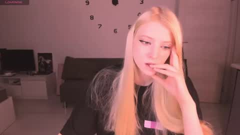 Snapshot of just_jessy_meow chatting on 07-03-26, 08:59 JESSY online show from 07-03-26, 08:59