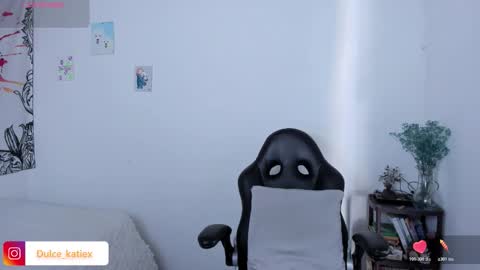 Snapshot of just_katiex chatting on 03-03-26, 06:14 Sofia online show from 03-03-26, 06:14