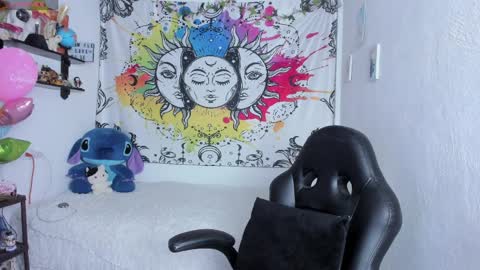 Snapshot of just_katiex chatting on 04-08-26, 02:00 Sofia online show from 04-08-26, 02:00