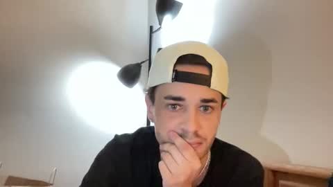 Snapshot of justask8 chatting on 04-01-26, 04:57 J online show from 04-01-26, 04:57