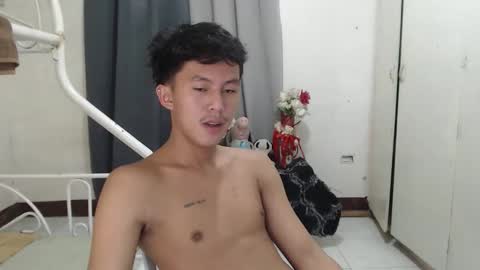 Snapshot of justcallme_james chatting on 05-02-26, 07:02 James online show from 05-02-26, 07:02