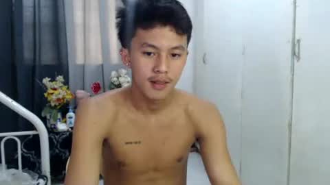 Snapshot of justcallme_james chatting on 05-25-26, 03:34 James online show from 05-25-26, 03:34