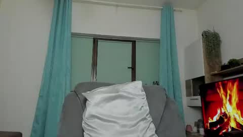Chloe online show from 06-13-26, 07:34