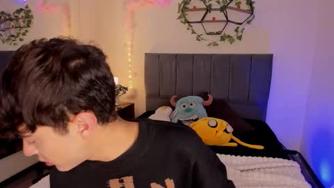 Justin online show from 02-12-26, 11:27