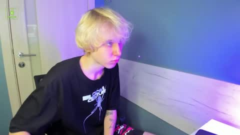 justTEEN online show from 04-07-26, 10:15