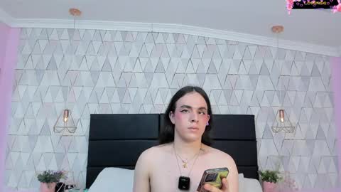 Justine online show from 05-26-26, 04:08