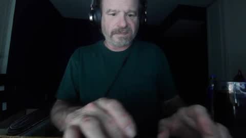 Snapshot of justmetool chatting on 06-23-26, 05:27 Tool online show from 06-23-26, 05:27
