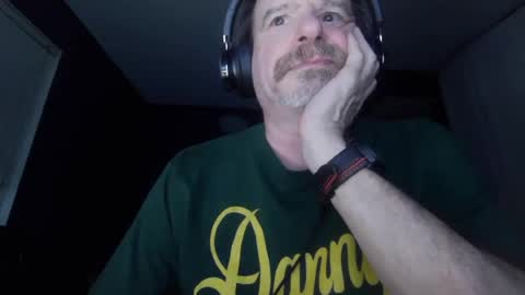 Snapshot of justmetool chatting on 06-25-26, 05:12 Tool online show from 06-25-26, 05:12