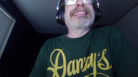 Snapshot of justmetool chatting on 07-19-26, 10:52 Tool online show from 07-19-26, 10:52
