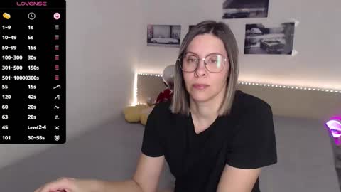 Julie online show from 02-14-26, 04:04