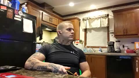 Snapshot of justus0624 chatting on 10-23-25, 11:24 justus0624 online show from 10-23-25, 11:24