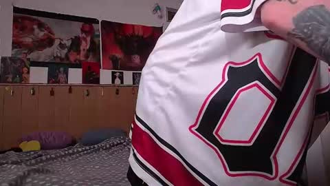 Juuzou hehim u can call me Juz online show from 06-16-26, 02:41