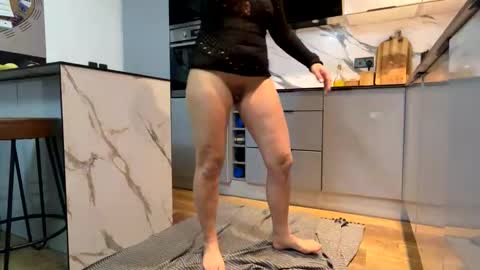 Any tokens and you can ask anything online show from 04-18-26, 03:32