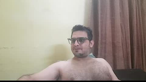 Snapshot of k9cat chatting on 05-17-26, 12:12 k9cat online show from 05-17-26, 12:12