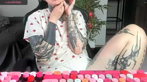 Alice online show from 05-18-26, 12:22
