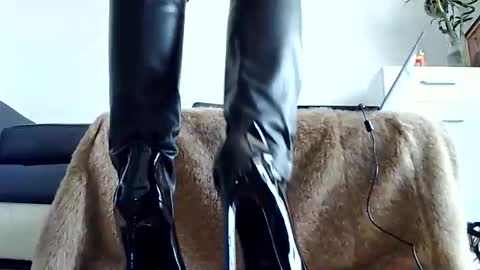 k_queen36 online show from 04-23-26, 12:15