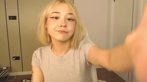 Snapshot of ka00ru_chan chatting on 07-27-26, 06:15 Kaoru online show from 07-27-26, 06:15