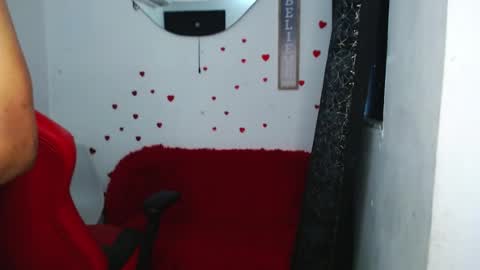 kael_fox online show from 04-07-26, 05:57