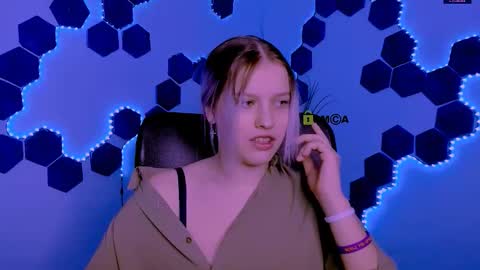 kaela_spell_ online show from 03-25-26, 09:59