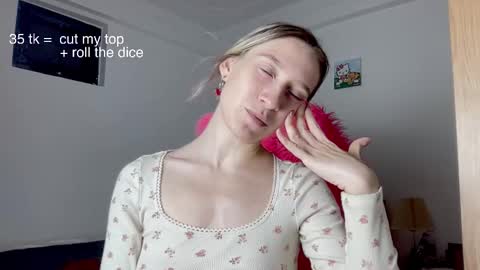 Snapshot of kali_the_goddess chatting on 11-14-25, 12:48 kali_the_goddess online show from 11-14-25, 12:48