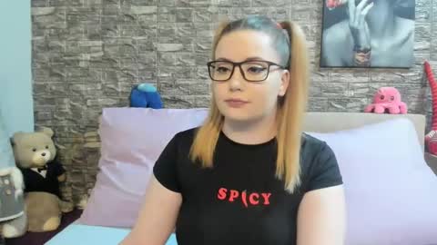 kalindahot online show from 05-31-26, 06:04
