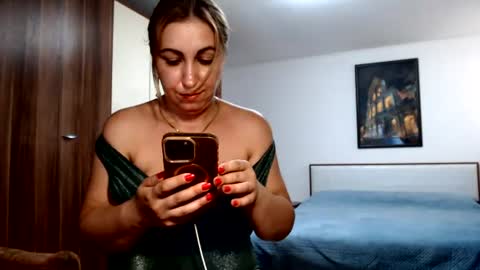 Snapshot of kamillapassion chatting on 07-02-26, 12:11 kamillapassion online show from 07-02-26, 12:11