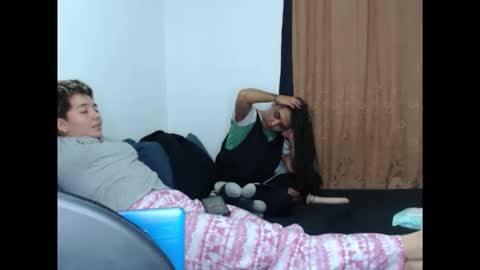 kammy   y   camila online show from 04-21-26, 02:56