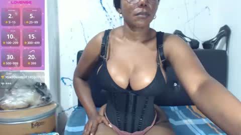 Paola online show from 06-27-26, 05:40