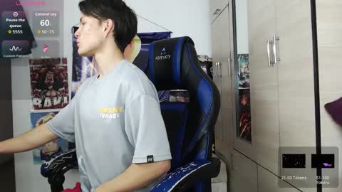 Snapshot of kanekixxxhot chatting on 02-11-26, 03:06 andres online show from 02-11-26, 03:06