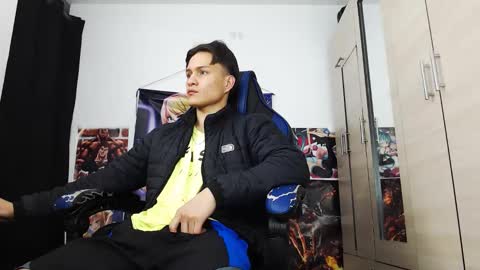 Snapshot of kanekixxxhot chatting on 03-18-26, 11:35 andres online show from 03-18-26, 11:35