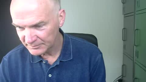 Robbie online show from 04-06-26, 03:46